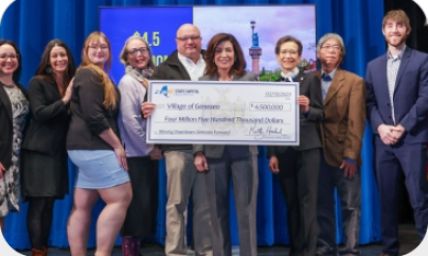 SUNYGeneseo's tweet photo. Congrats🎉to the Village of #Geneseo🧸on their $4.5M NY Forward grant. The grant boosts revitalization to support downtown recovery for NY's smaller &amp; rural communities. FYI, we already think you're gorgeous &amp; we can't wait to see your future improvements! https://t.co/52IbK9r0pQ https://t.co/NCpv4Yo488