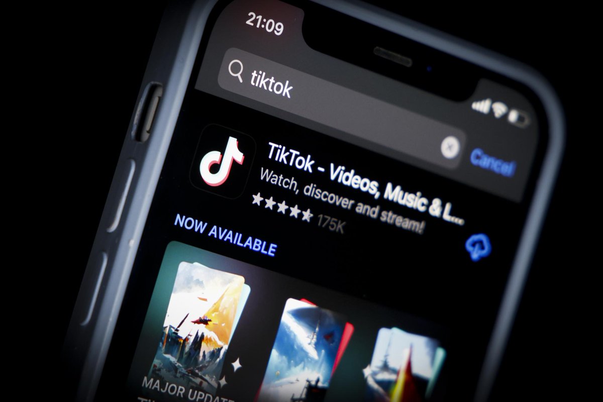 TikTok creators might soon put some videos behind a paywall engt.co/40K8E9o