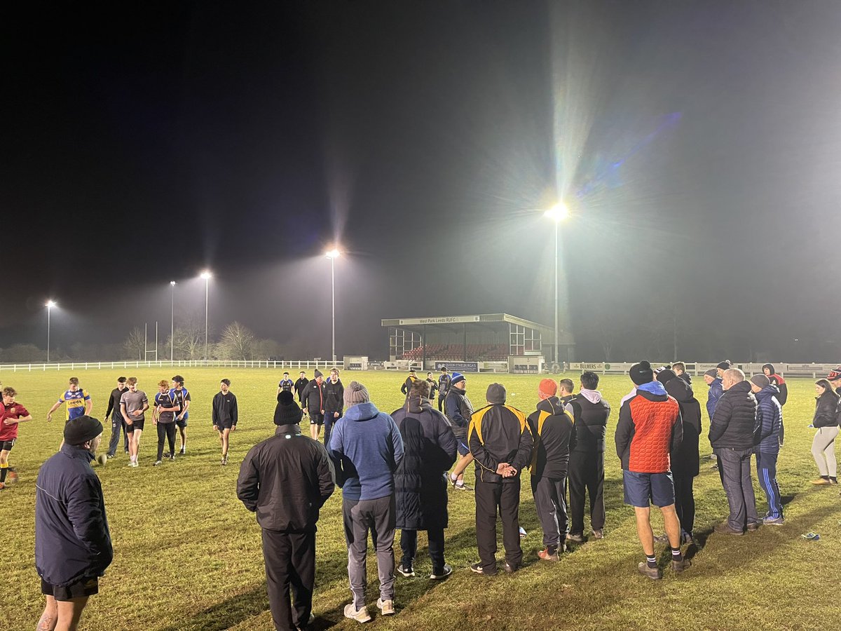 WplRufc's tweet photo. Big thanks to @FletcherRugby &amp; @GrahamHiggy for a cracking ‘coach the coaches’ session.  Great to see lots of coaches from various clubs. https://t.co/MykGpLdIQG