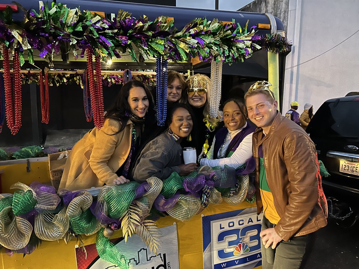Fun times at the Krewe de Orion parade with the WBRG/WVLA news team! @BRProudNews <a href="/jacquelynkisic/">Jacquelyn Kisic</a> <a href="/ArielSalk/">Ariel Salk</a> <a href="/Vanniajo/">Vannia J.</a>  #louisiana #KreweDeOrion #MardiGras
