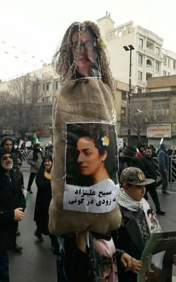 On the anniversary of the Islamic revolution, the organizers of a pro- regime protest held up an unveiled pictures of me— threatening to kidnap me soon.

Kidnapping and killing are in the DNA of the Islamic Republic.
#MahsaAmini