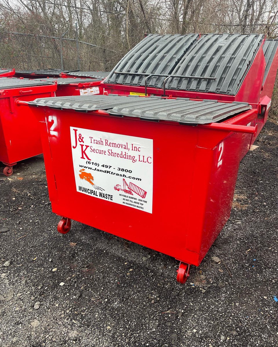 JK_trashremoval's tweet photo. Sometimes you don’t have time to order and you just have to build your own 2 yarder!
#dumpsterfab #rearload #dumpsterfab #JKtrashremoval #dumpsterrentals #secureshredding #sanitationcompany #RecyclingMatters https://t.co/qep4sINUws