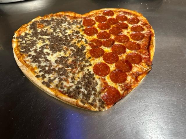 cmpizza's tweet image. Order your Heart shaped Pizza
conta.cc/3XtsO4D