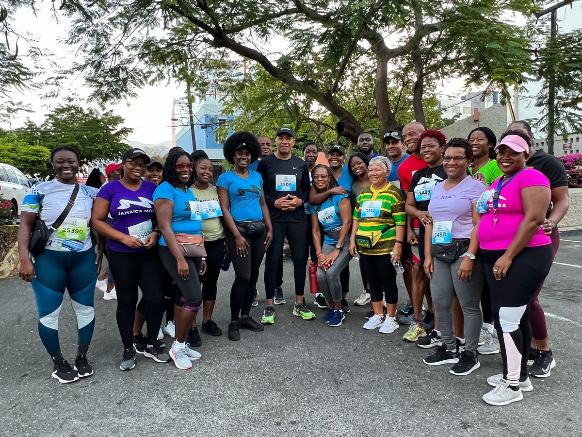 AndrewHolnessJM's tweet photo. I recently had the pleasure of running in the 2023 Sagicor Sigma Run alongside the dedicated team at the Office of the Prime Minister. It was a wonderful experience that reinforced the importance of health and wellness in the workplace. #TEAMOPM #SagicorSigmaRun π―π² https://t.co/Nsm3BfELoy