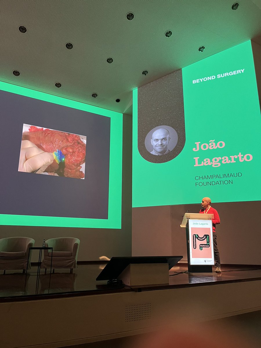 JGMAzevedo's tweet photo. The future is here!
AI, zebrafish avatars, autofluorescence,  ctDNA, digital imaging.😱

BEYOND SURGERY session @ Champalimaud Colorectal Conference https://t.co/XdwOLYkppn
