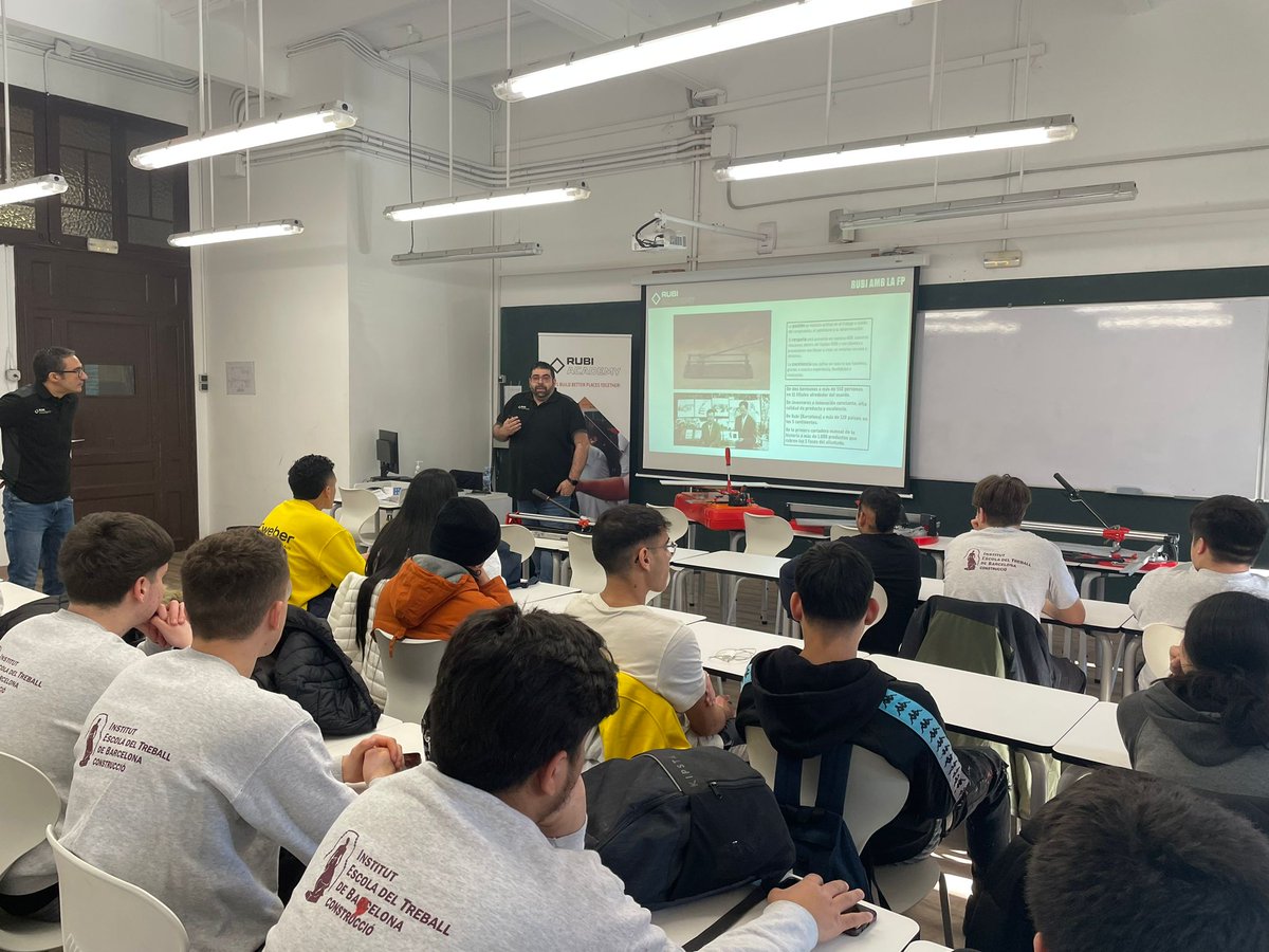 EdTbarcelona's tweet photo. L’empresa RUBI ens ha visitat a les jornades tècniques i els alumnes de 1HCON de @edificacioiobracivil  de @edtbarcelona han gaudit de les seves explicacions.
#EdT_30JTC https://t.co/sLQOJUbfZm