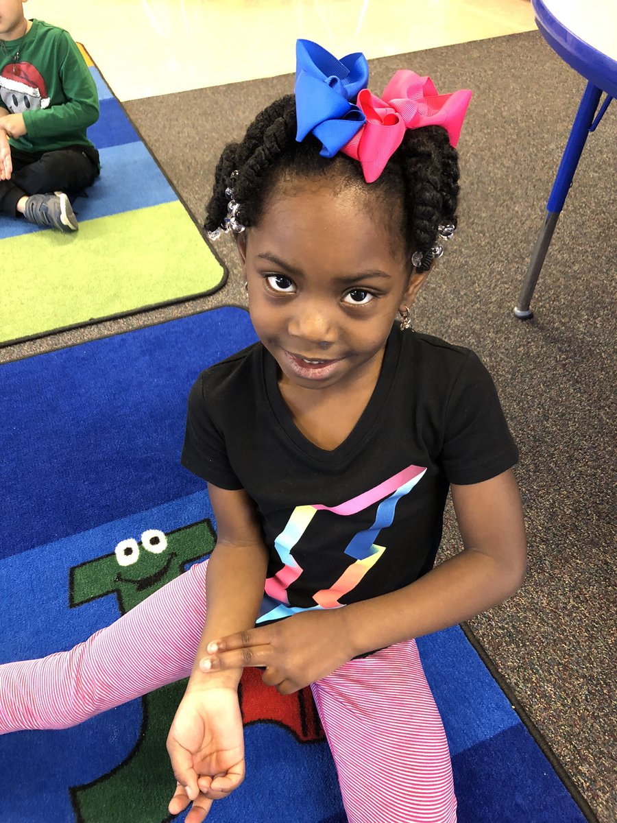 Kayla Cue tweet media