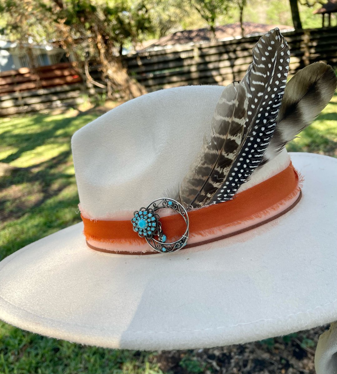 Design your own hat while sipping on your favorite wine at Sugar Ridge Winery with The Hat Trick Hat Bar. These events generally sell out as soon as they are posted so don't wait. Call Christal at 972-841-8194 to book your spot!