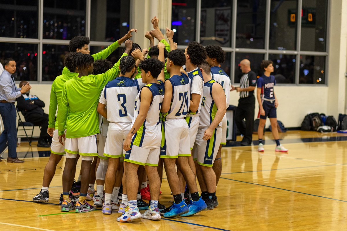 slammiami_bb's tweet photo. The rebuild🏀
Year 1 in the books⚔️ #SLAMmiami #TitanUp #SLAMbasketball #HomeOfTheTitans https://t.co/kEBHwCrZ9W