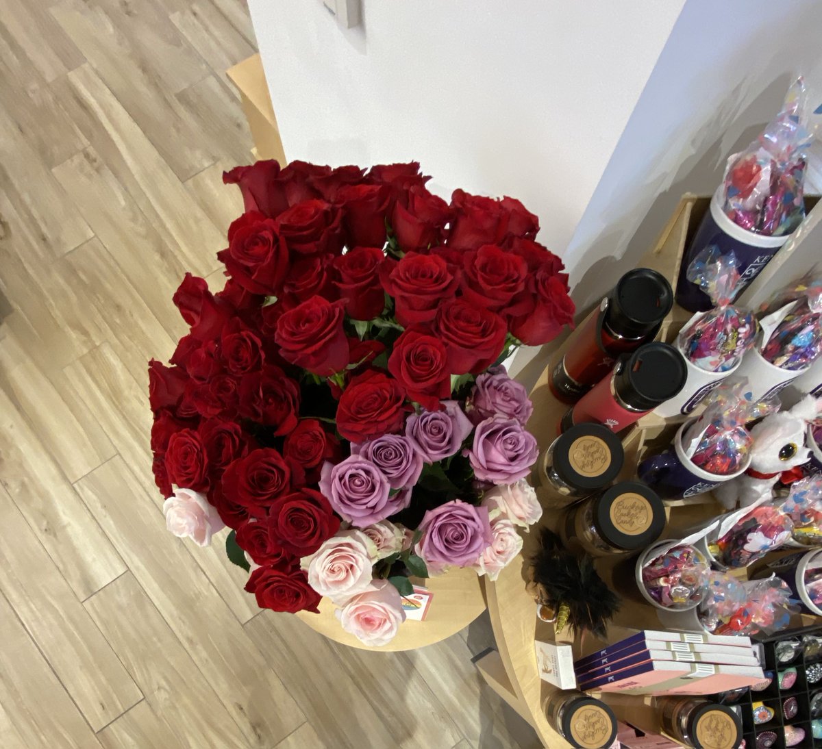 Kenyon Bookstore tweet media