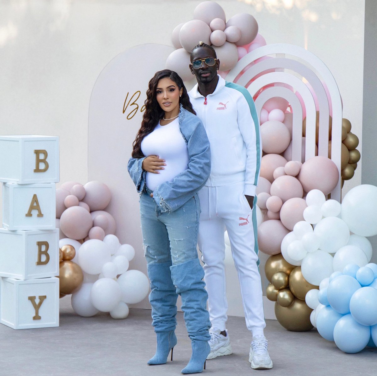 mamadousakho's tweet photo. Happy 33rd birthday to me🥳🎂 Best gift ever 👼🏾 #babynumber4

Thanks for all your messages !! #SakhoFamily #TeamSakho https://t.co/gKZYgzexm6