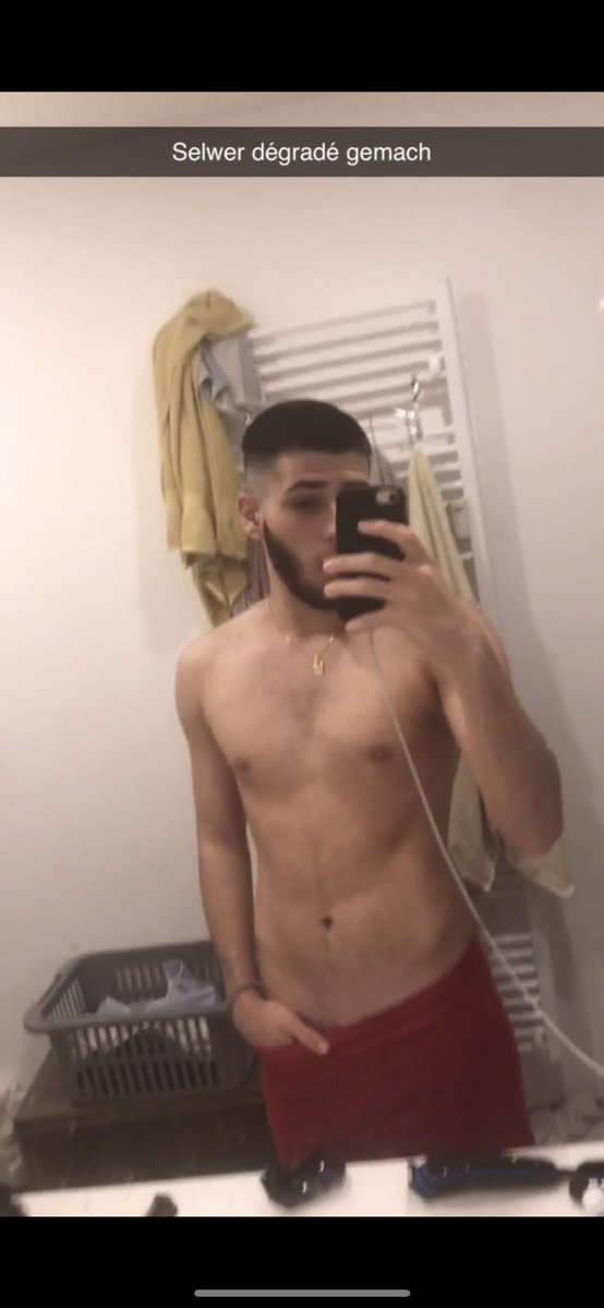 cesoods's tweet photo. My 1 year Transformation looking decent https://t.co/u2xp1J34jw