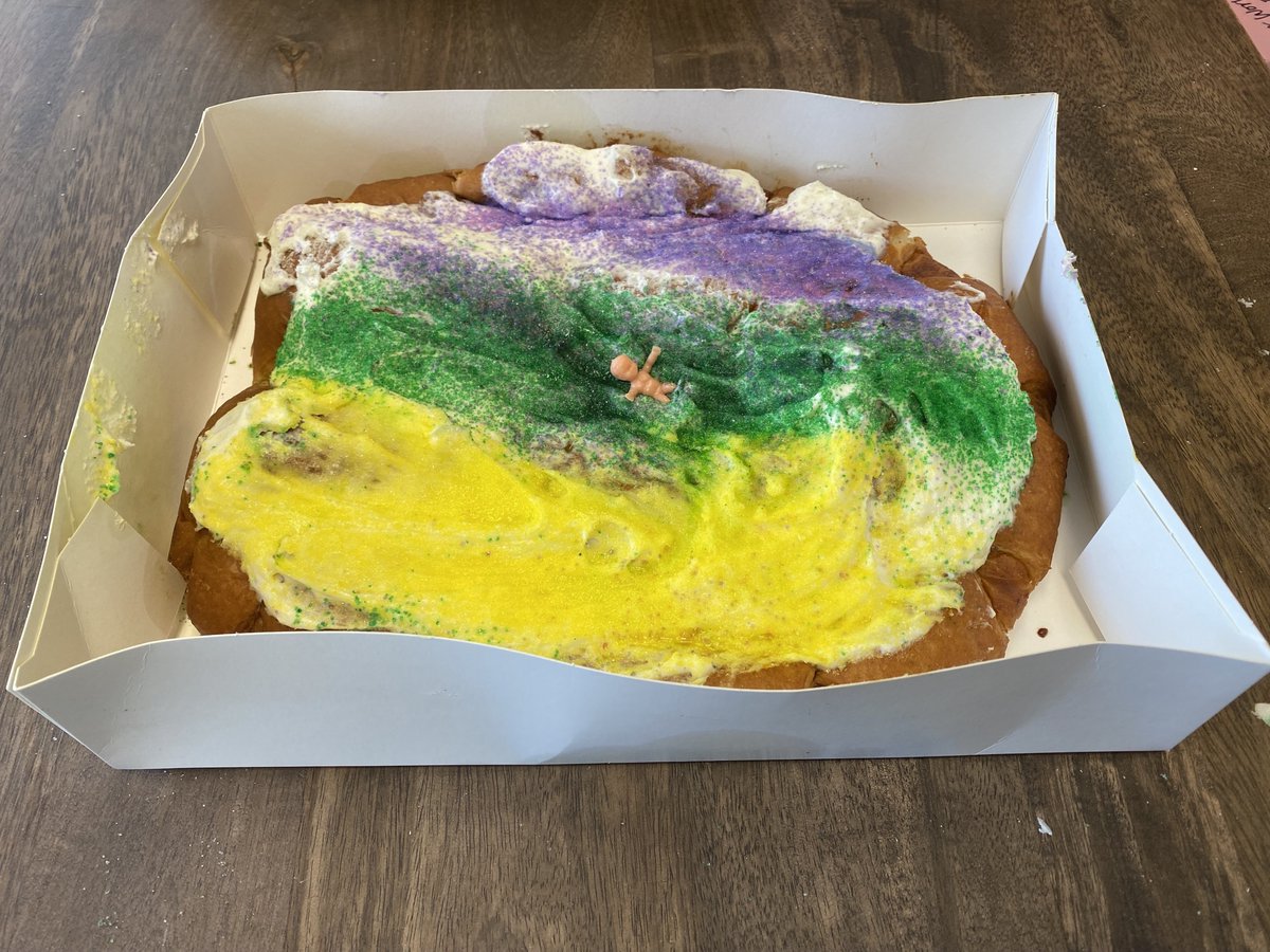 kingcakesnob's tweet photo. The friendly competition continues! Head to https://t.co/aeRsAVrOCo now and vote for your FAVORITE King Cake. 

There are 5 categories: Traditional, Filled, Presentation, Flavor &amp; Freshness. 

Who will win? It's up to you!

Vote now! ☑️

https://t.co/AWimWD15XH https://t.co/YweYJqzUkR