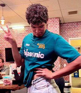 Omar Apollo Brasil on Twitter: "3 BOYS THIS WEEK!!!!!"