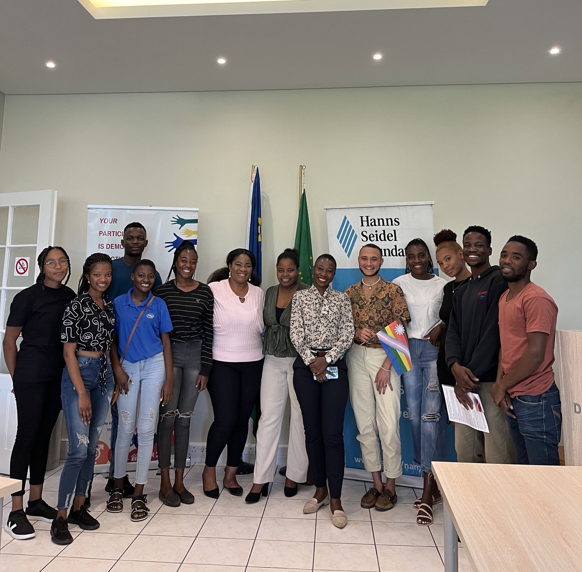 OVR 🇳🇦🏳️‍🌈♀️ tweet media