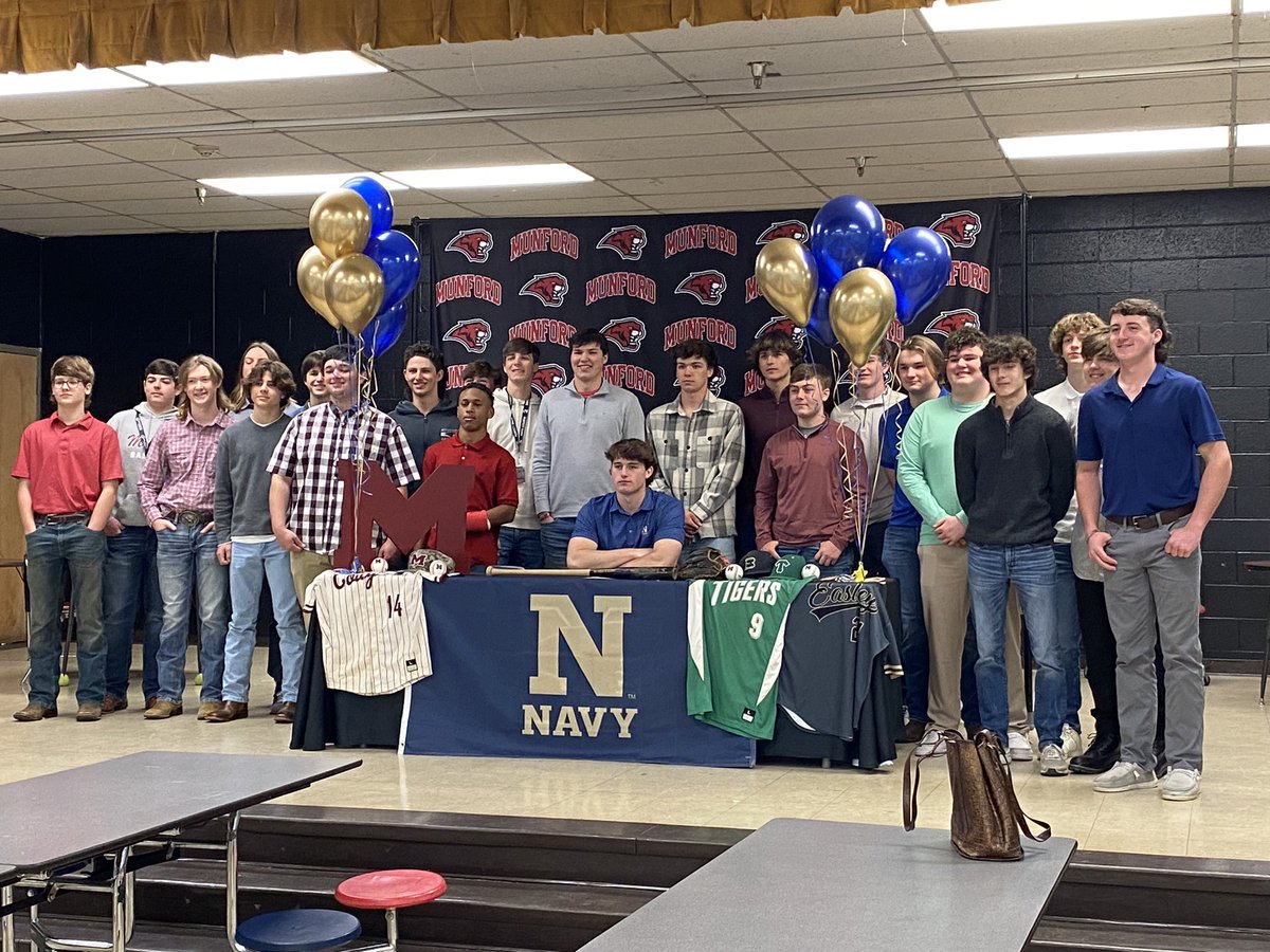 MunfordBasebal1's tweet photo. Congratulations @OwenGeiger3 on signing to play @NavyBaseball &amp; your commitment to serve our country. To say we are humbled &amp; proud is an understatement. @MunfordHighTN @TNBballRprt @TCSchools_ @PBRTennessee @memphispreps ⚾️⚓️🇺🇸 https://t.co/MCSH1vYWAS