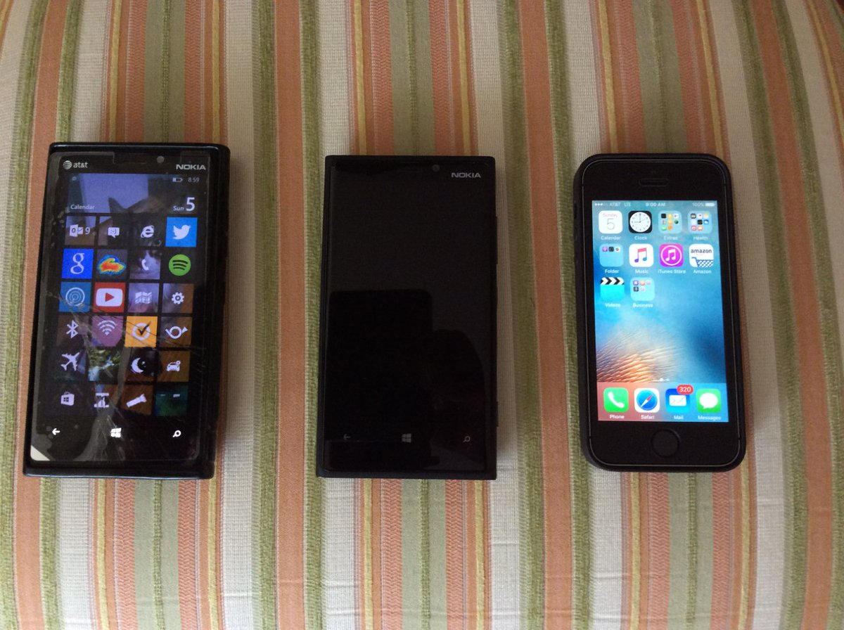 There are literally DOZENS of us!

reddit.com/r/LinusTechTip…