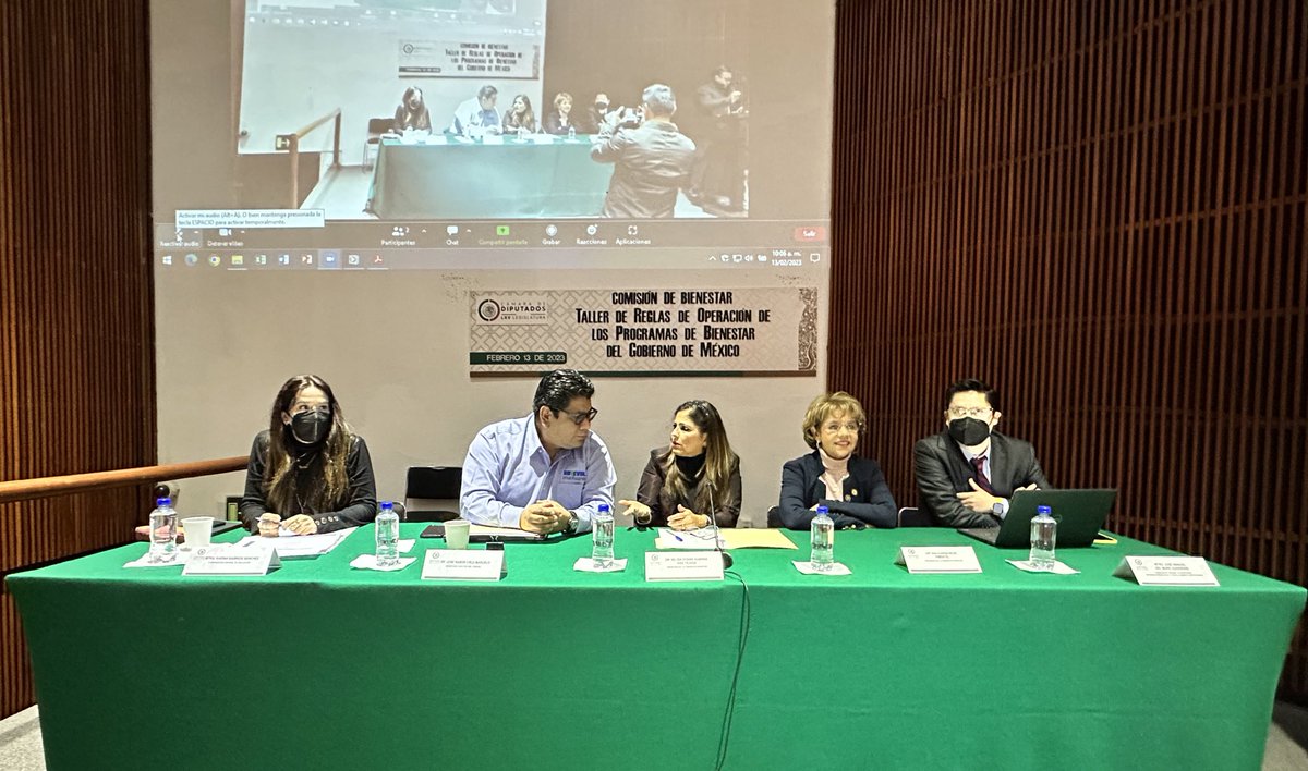 Presente en el #TallerReglasOperaciónBienestar en la <a href="/Mx_Diputados/">H. Cámara de Diputados</a>; ejercicio de actualización y noción sobre las reglas 📄 con que operan los programas federales, para seguir orientando y apoyando 🤝 a nuestros representados en Sinaloa. 👨🏽‍🌾👷🏽‍♀️👩🏽‍🦱👴🏽 #JuntosSiSePuede