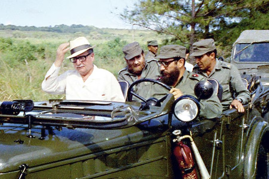 Rodrigo23521669's tweet photo. Allende, enero de 1973: "Cuba es el país que produce más azúcar en el mundo, y el azúcar está racionada en Cuba. Pero de aquí a 10 años, Cuba va a ser el país con el mayor desarrollo económico de América Latina".
Antes de @GabrielBoric, hubo un Allende. https://t.co/mxvWrpv6Gk