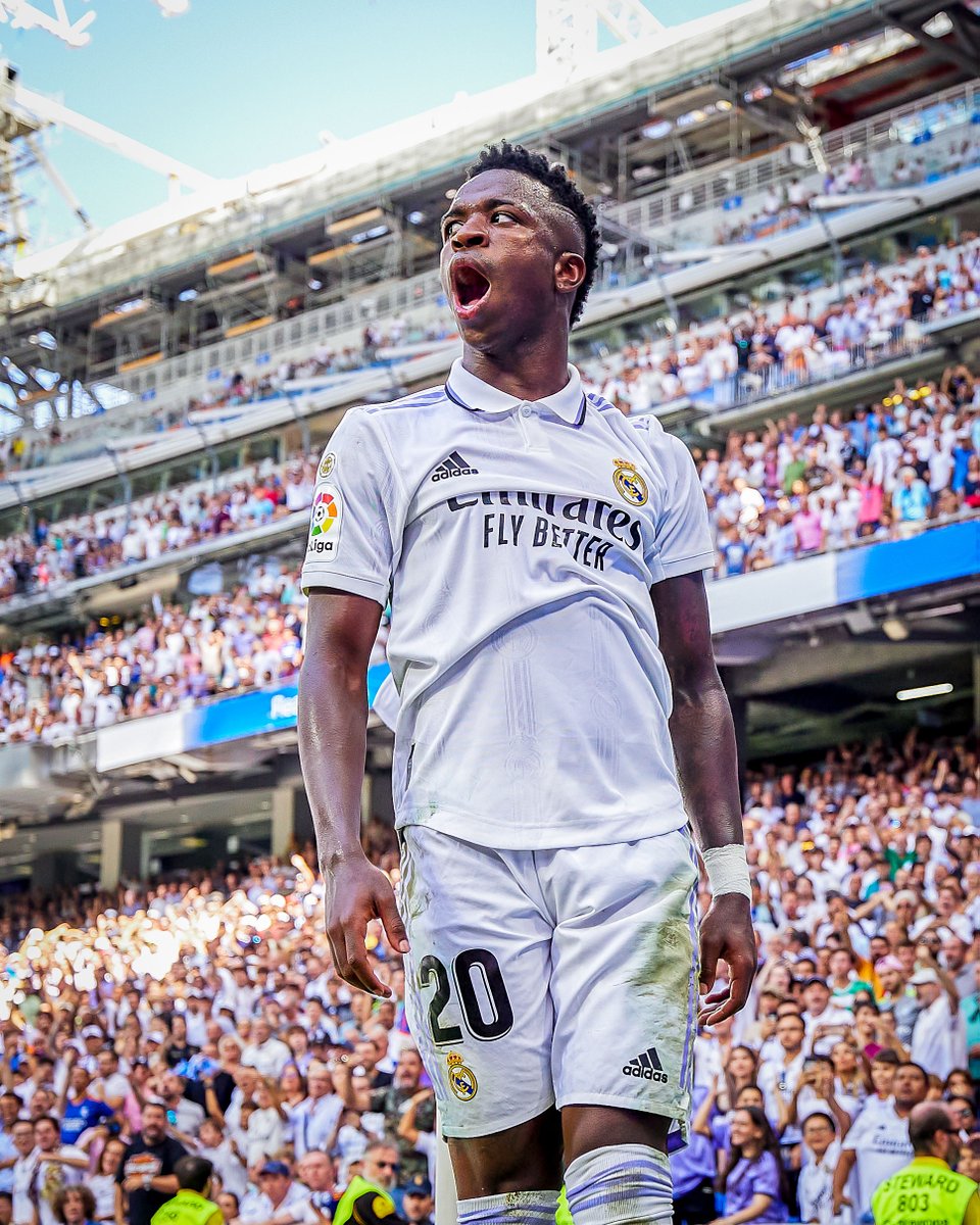 brfootball's tweet photo. Vinícius Jr.’s 2022:

▪️ La Liga
▪️ Champions League
▪️ UEFA Super Cup
▪️ Spanish Super Cup
▪️ UCL Team of the Season
▪️ UCL Young Player of the Season
▪️ La Liga Team of the Season
▪️ Winner in UCL final
▪️ 21 goals and 18 assists

He didn’t make the FIFPRO World XI shortlist 😲 https://t.co/Tmgrd1N2nF