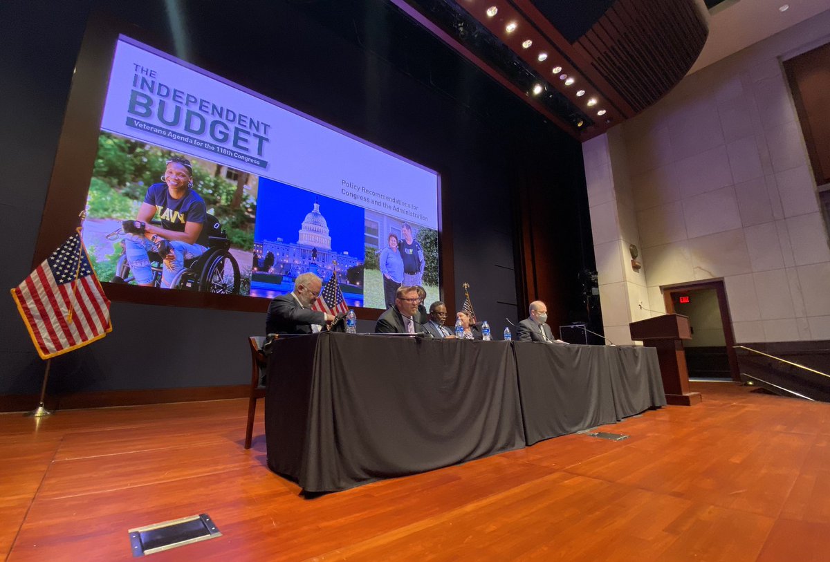 #HappeningNow: VFW Director of National Legislative Service Pat Murray (far left) joins representatives from @DAVHQ and @PVA1946 preparing for The Independent Budget round table, laying out the veterans agenda for the 118th Congress.