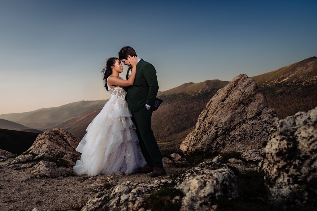 joe_pyle's tweet photo. Aiyana and Luke in the alpine. We can't wait to get back up there! Can anyone guess where this photo was taken?
•
#estesparkweddingphotographer #estesparkcolorado #elopementphotos #elopeincolorado #rmnp #elopementphotographer #rockynps #elopementphot… https://t.co/gywWeYRp1V https://t.co/1qx4pWhhuZ
