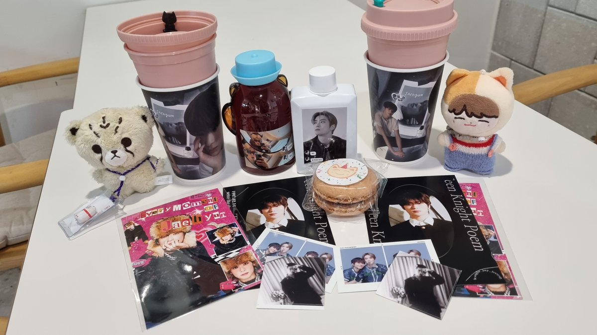 fidxodisnskdi's tweet photo. #너에게_빠지는_시간_단_214초 
#Every_Moment_of_Jaehyun 
더치커피 보틀이 넘 맘에 들어따...무드..
안쪽에 후유증 틀어져있어서 못 빠져나옴 주의⚠️ https://t.co/2uHiooA1CJ