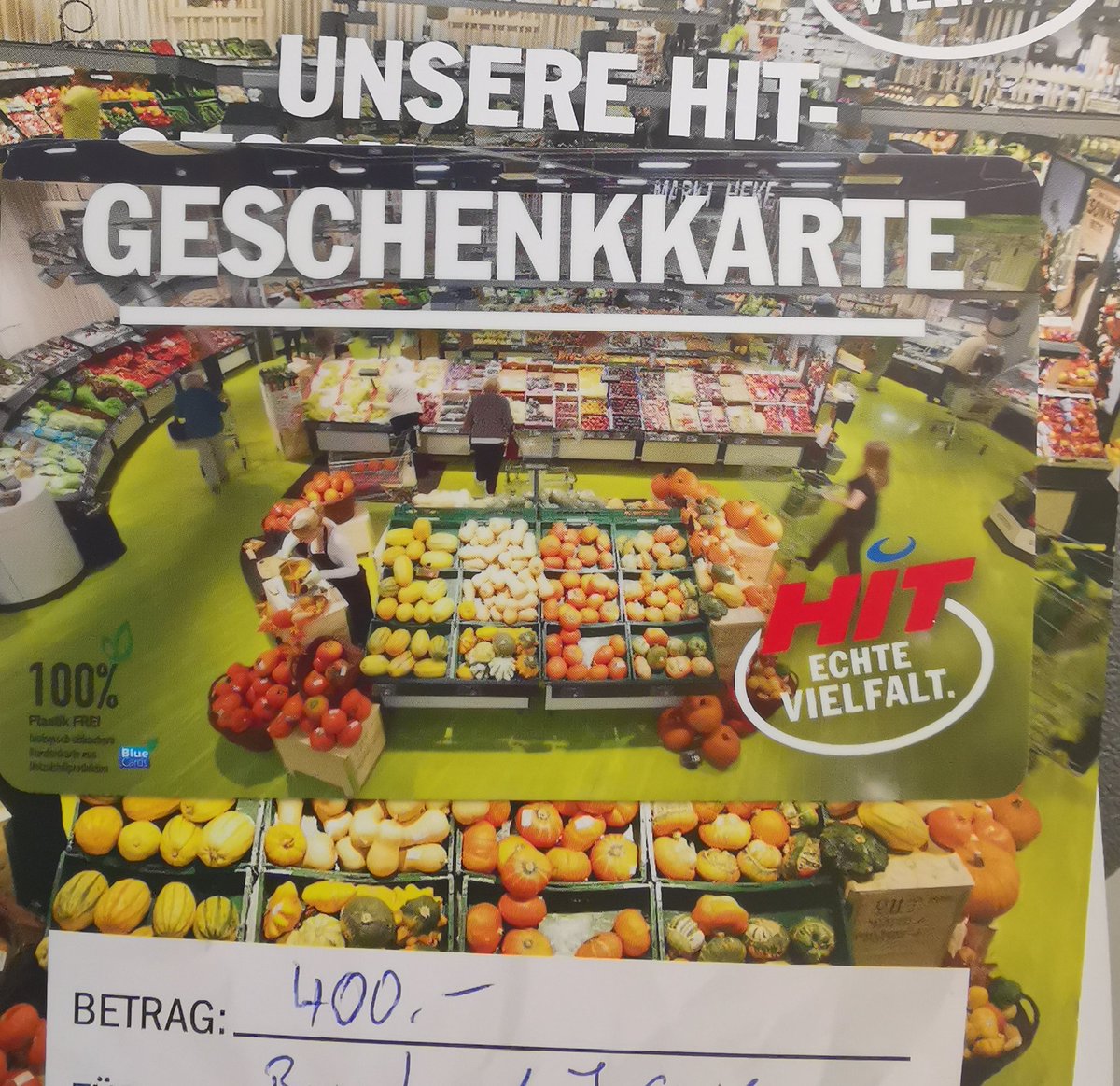 Heute erhielten wir "Einfach so" einen Gutschein für benachbarten Supermarkt in Höhe von 400€. Damit wir einkaufen können, wenn in der #BahnhofsmissionZoo etwas fehlt. Wow, Danke für diese Großzügigkeit!