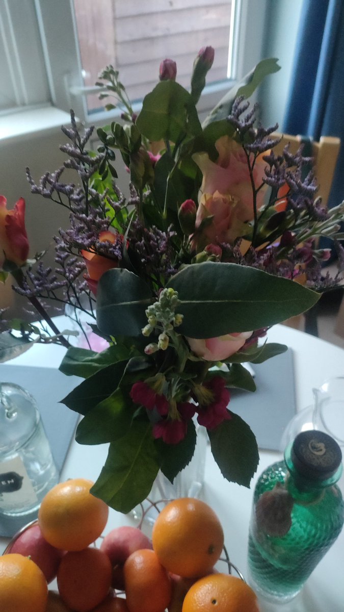 GasolineC0la's tweet photo. I have the best fiancé ever early valentines flowers 🌹❤️ https://t.co/c7X3C0mW95