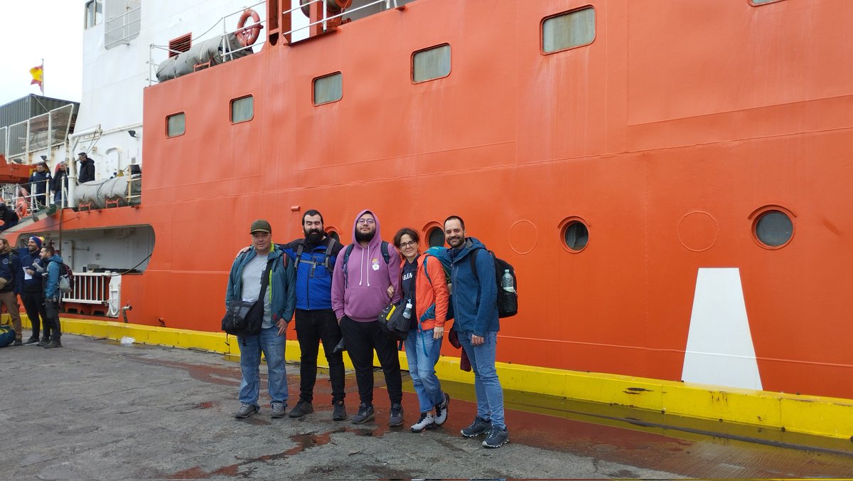 GoletaUgr's tweet photo. The end of GOLETA 22-23 campaign has come. Thanks to @Armada_esp @Antartica_ET @utm_csic @PolarCSIC and colleagues to help us to reach our goals!! https://t.co/hTiVLnwt0F