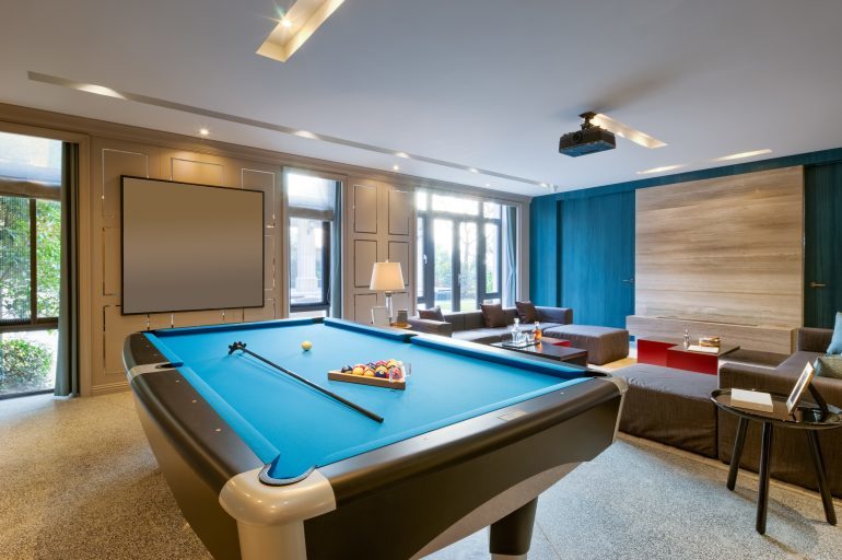 ericberrygrex's tweet photo. How to Create the Ultimate Man Cave https://t.co/HUSk9K07gp https://t.co/zQPBsry8ij