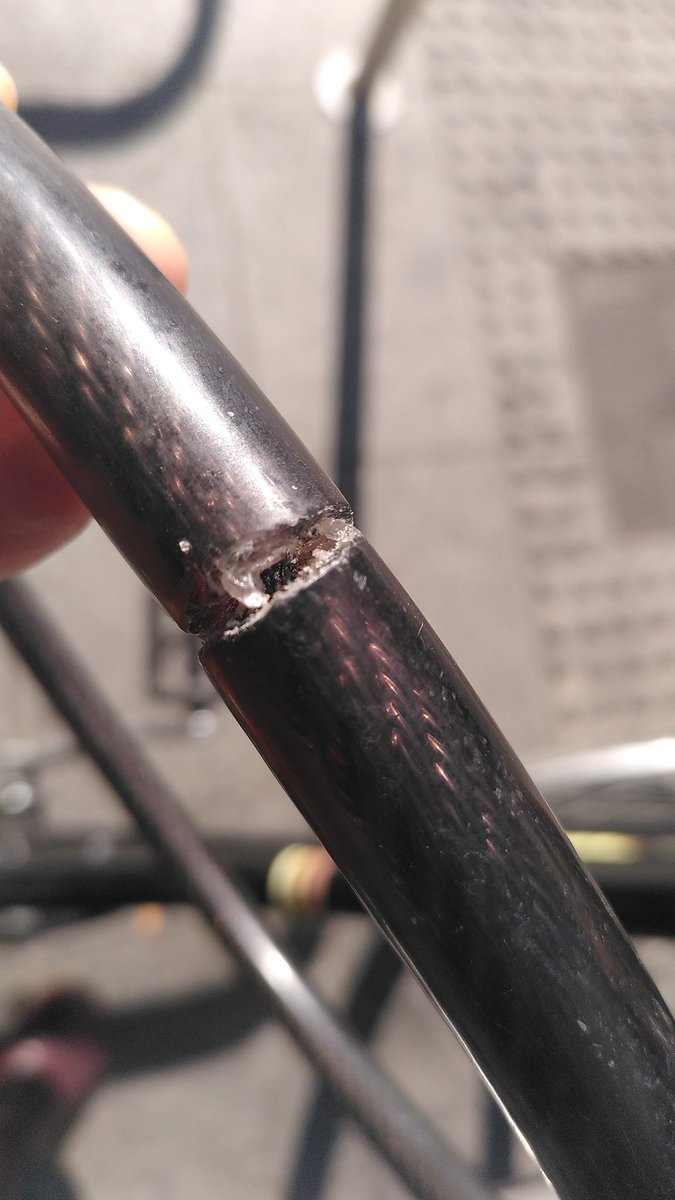 estparher's tweet photo. La combinació de bici més tren necessita d'aparcaments segurs, i a Sabadell no en tenim... https://t.co/ZwbjNT7K4d