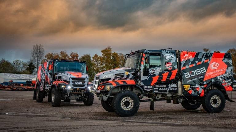 In honor of their win of the truck class for the Dakar Rally, we made up a Porsche Cup car that you now can run on Tradin paints!! tradingpaints.com/showroom/view/…