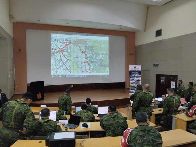 httpspbstwimgcommediaFo3JgO5XwBgeooZformatjpgnamesmall