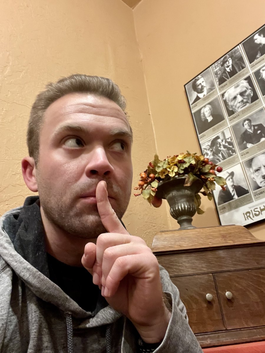 Corey_Katona's tweet image. Little sneak peak INSIDE the actor’s studio today. Shhh! Don’t tell!! #elearningcompany #audioproduction #commercialagent #insidetheactorsstudio #behindthescenes #animationstudio #indiegamedev