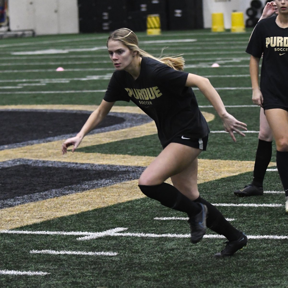 PurdueSoccer's tweet photo. Heading into game week with some momentum, congrats to our first weekly team award winners! 👏

⚽️ Player of the Week - 𝙎𝙮𝙙𝙣𝙚𝙮 𝙃𝙪𝙣𝙩
💪 Boiler Strong Athlete of the Week - 𝙎𝙮𝙙𝙣𝙚𝙮 𝘽𝙤𝙪𝙙𝙧𝙚𝙖𝙪

#BoilerUp 🚂 https://t.co/T3gD3LUsQf