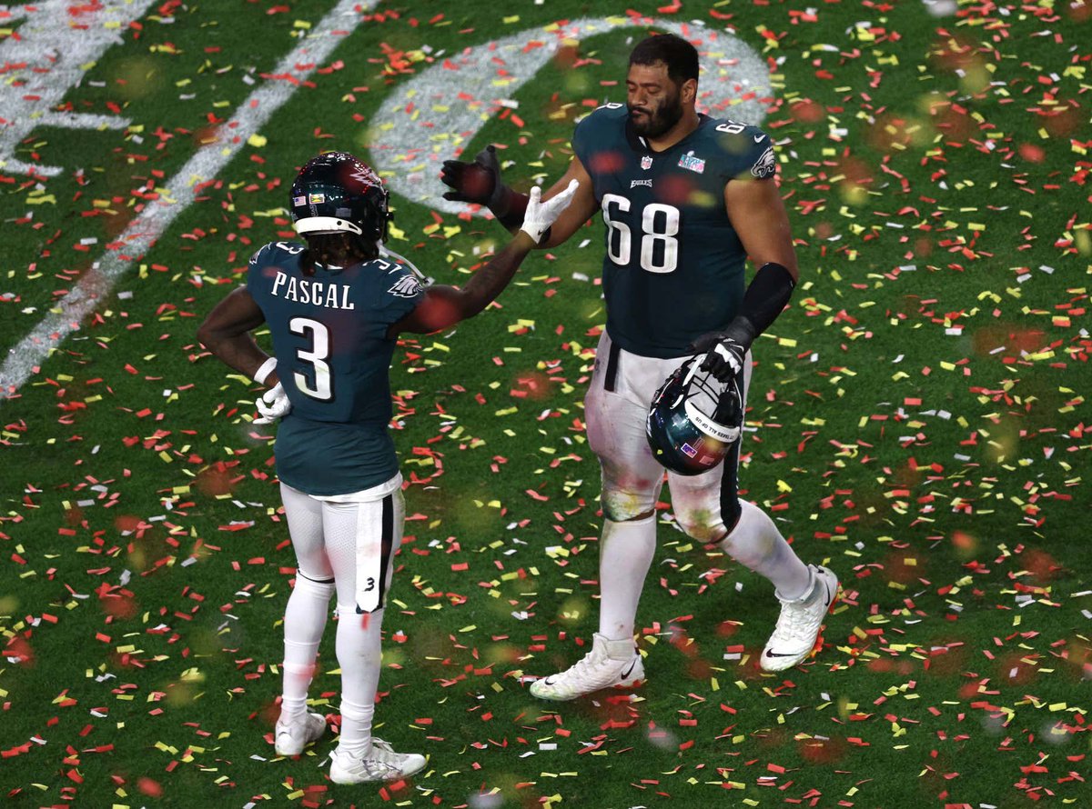 barstoolsports's tweet image. The City of Philadelphia Sets New World Record, Loses Three Straight Championship Games In 99 Days barstoolsports.com/blog/3456142/t…