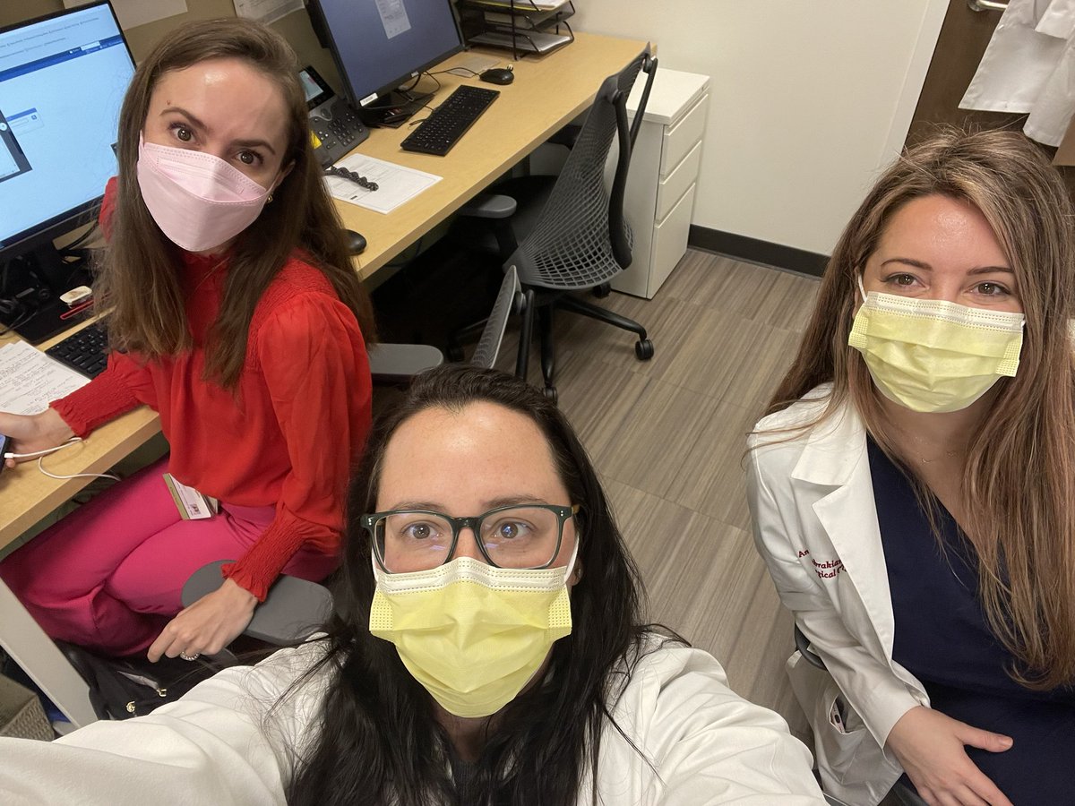 DrEmilySiegel's tweet image. Monday morning #multiD #breastclinic with the team @uscnorris @KeckMedUSC. Surg onc, med Onc, rad Onc, genetics, PT...all in one visit! #oncology #cancer #breast