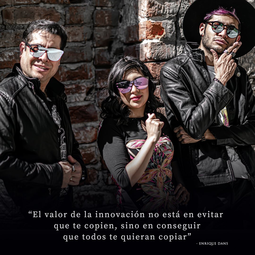 elpelaodemexico's tweet photo. Qué opinan de esta frase #pelaos ?
“El valor de la innovación no está en evitar que te copien, sino en conseguir que todos te quieran copiar” 🫢 https://t.co/gcRZ8ZfKk6