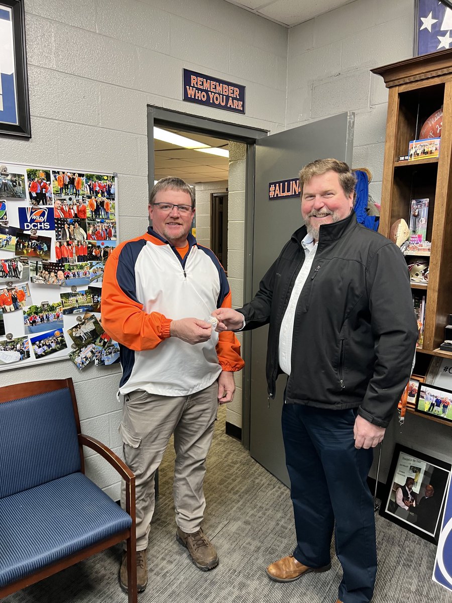 Congratulations to Mark Dawson at Dickson County High School for his 20 years of service to Dickson County Schools! We are so thankful for our devoted staff members! ⁦<a href="/DCcougarnation/">Dickson County High School</a>⁩ ⁦<a href="/DCS_TN/">Dickson Co Schools</a>⁩  ⁦<a href="/DLWeeks83/">Danny L. Weeks, Ed.D.</a>⁩ ⁦<a href="/rfaulkner9/">Robbie Faulkner</a>⁩