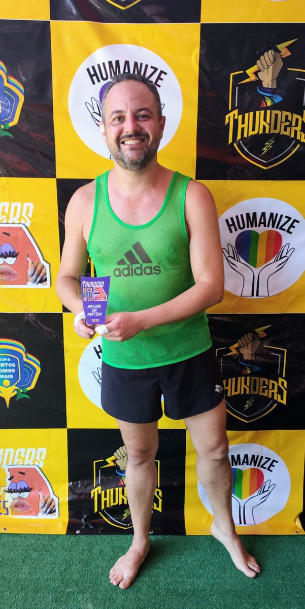 SteinTyago's tweet photo. A paixão pelo vôlei me leva a felicidade! Eu amo! #voleidepraia #thundersport #voleibollgbt https://t.co/rrEDry5150