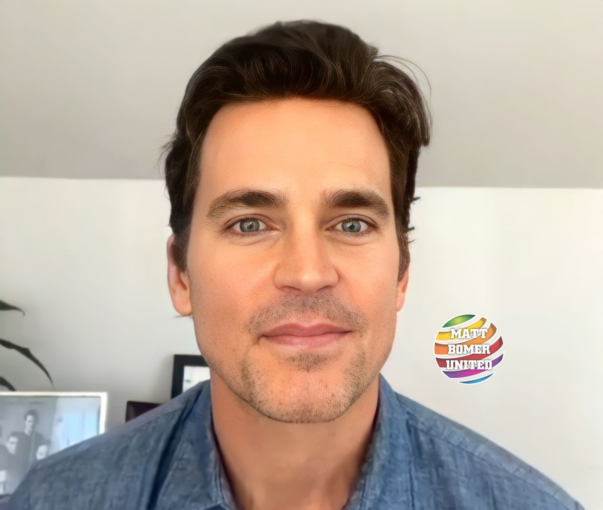 MattBomerUnited's tweet photo. Ending today's posts with some screenshots of #MattBomer during his chat with #bacawines. Love this one, hope you enjoyed the clips. See you tomorrow. https://t.co/xJj3eajrXh