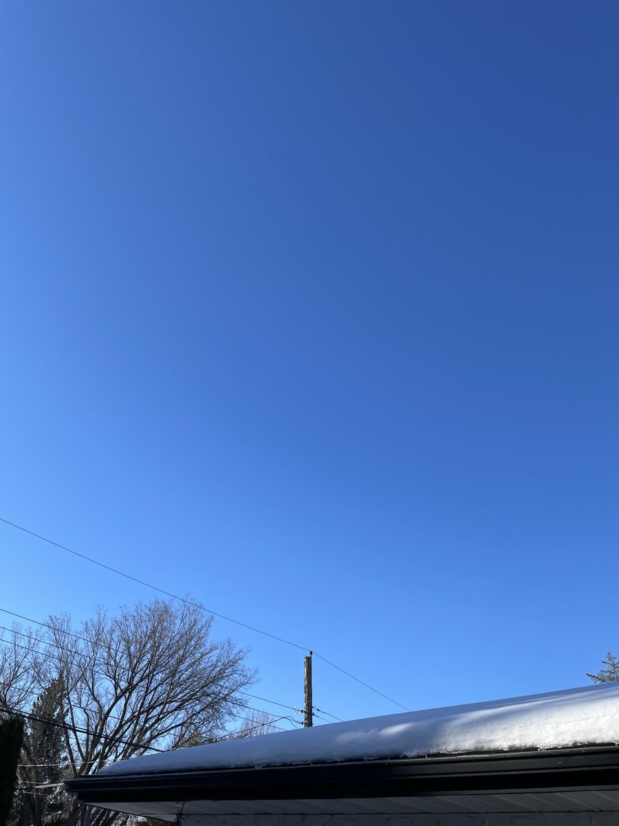 ballantyneart's tweet photo. To all people that never see the sun for weeks on end , this is what we see nearly everyday.. #stillsnow #stillcool #stillhappy #beautifulSaskatchewan https://t.co/SxmIk8L9KO