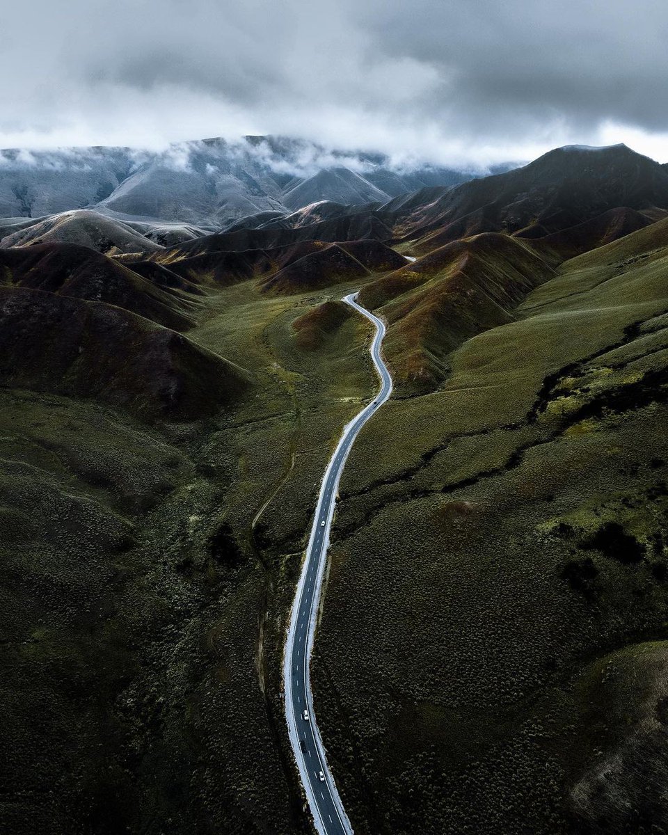 What hobby do you wish you were good at? ❤️

Leadership is the highest of the arts, simply because it enables all the other arts and professions to work 🌟

#NFT #nftartist #photooftheday

Artist:
 📸thomasbeauquesne👇