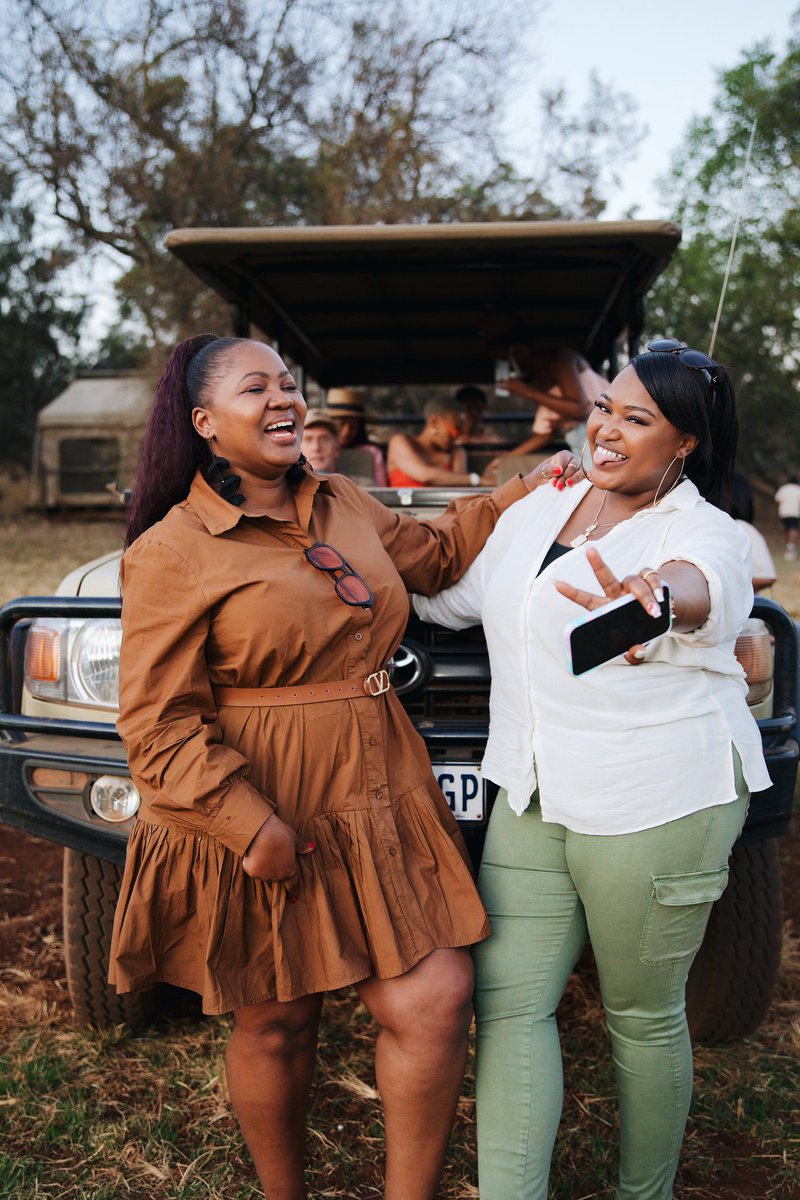 pepperapp_'s tweet photo. #PEPPERazzi in the Safari 📸

Our PEPPERazzi never misses a beat! Take a look at some of the amazing looks they captured at our last event: Safari Sunsets 🦒🌅 

Theme: Safari 

Let us know what you think! 🤩 #PLE #discover #experience #share https://t.co/whewnqvXuA