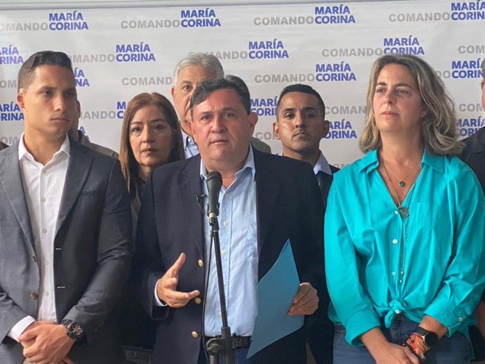 🇻🇪 | #ÚLTIMAHORA: Comando de campaña <a href="/MariaCorinaYA/">María Corina Machado</a> denuncia que existe un plan en marcha por parte de AD, PJ, UNT y el gobierno junto al #CNE para manipular las primarias.

Cabe destacar que desde el comando se exige: 
✅ Votó Manual
✅ Participación de la diáspora
✅ Y sin CNE