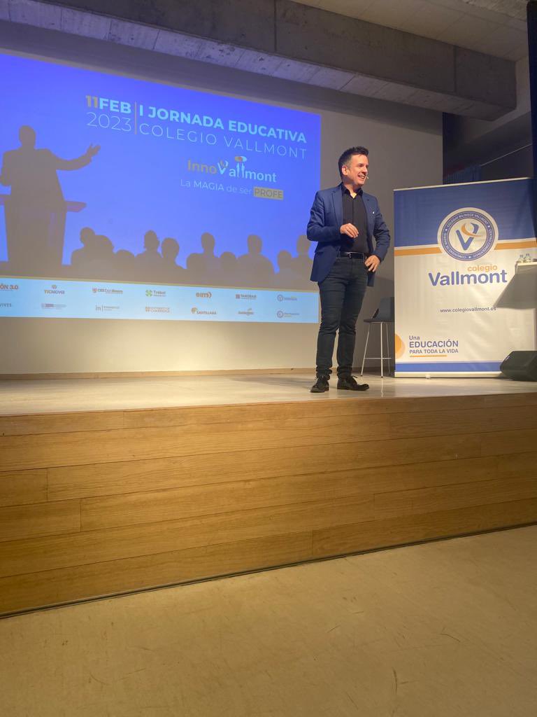 CECEMADRID's tweet photo. Este sábado pudimos estar en la I Jornada de Educación organizada por el @colegiovallmont : @InnoVallmont . Enhorabuena por los ponentes y por ser lugar de encuentro de tantos profesionales de la educación. Magnífico momento para recargar “pilas” educativas. https://t.co/JSOwdG7G99