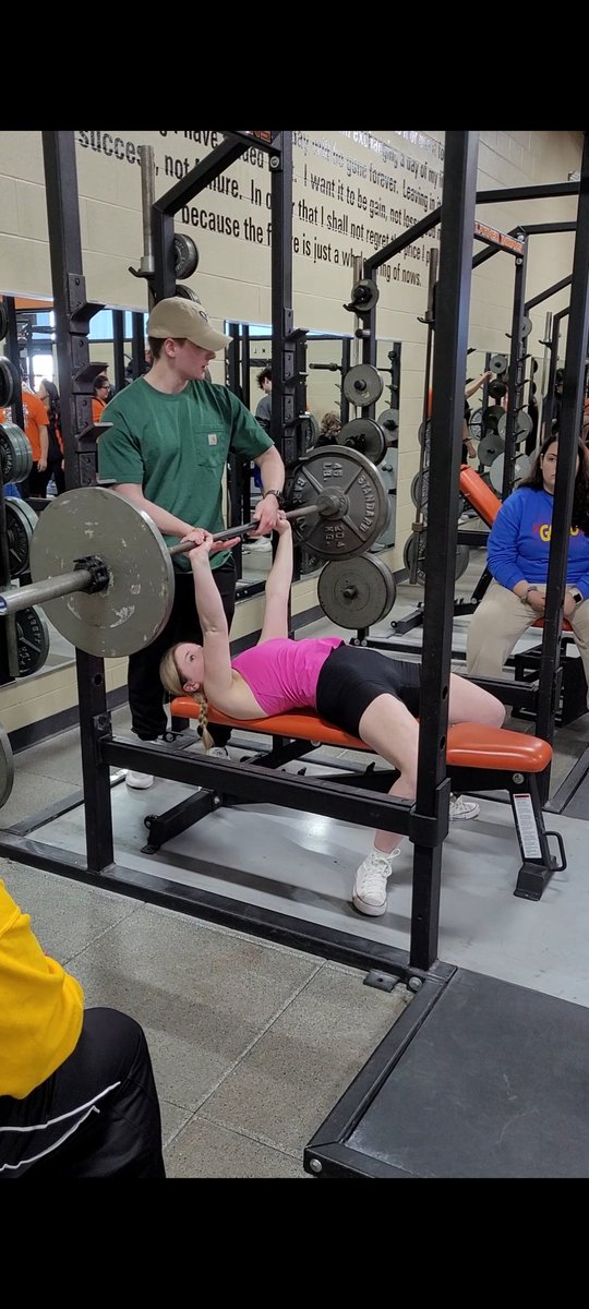 MaverickPowerlifting tweet media