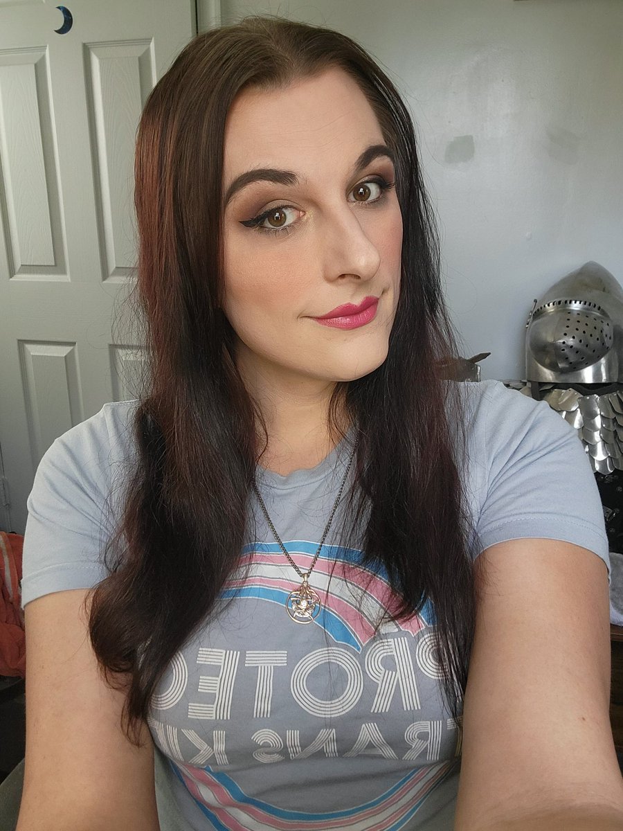 turnintoabat's tweet photo. Protect trans kids https://t.co/ywLQYzFyFq