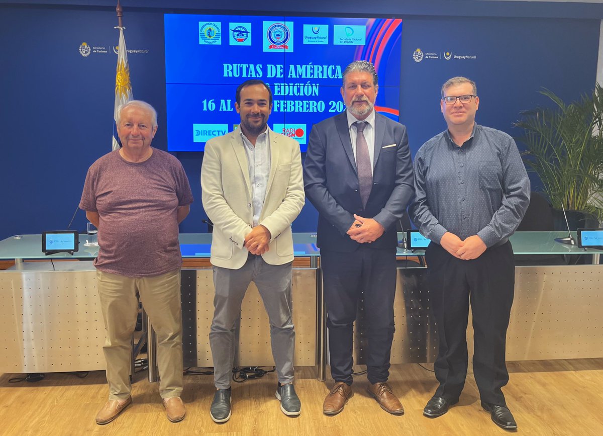 Del 16 al 26 de febrero se disputará la 51° edición de Rutas de América, con más de 1500km de recorrido y un total de 175 ciclistas nacionales e internacionales

El evento de lanzamiento contó con la presencia del Coordinador <a href="/eduullloa/">Edu Ulloa</a> y el Director General de Turismo <a href="/CurbeloDr/">Dr. Ignacio Curbelo Solari</a>